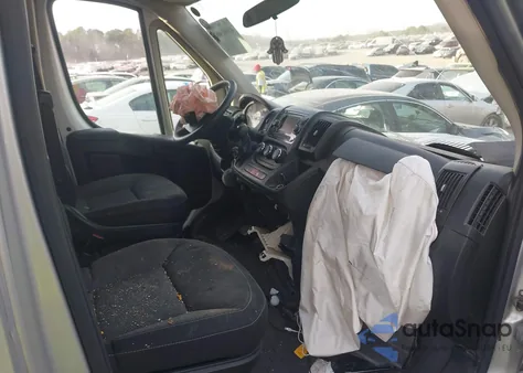 2017 Ram Promaster 1500 Low Roof 118 Wb z USA, uszkodzony, nr VIN 3C6TRVNG3HE510925